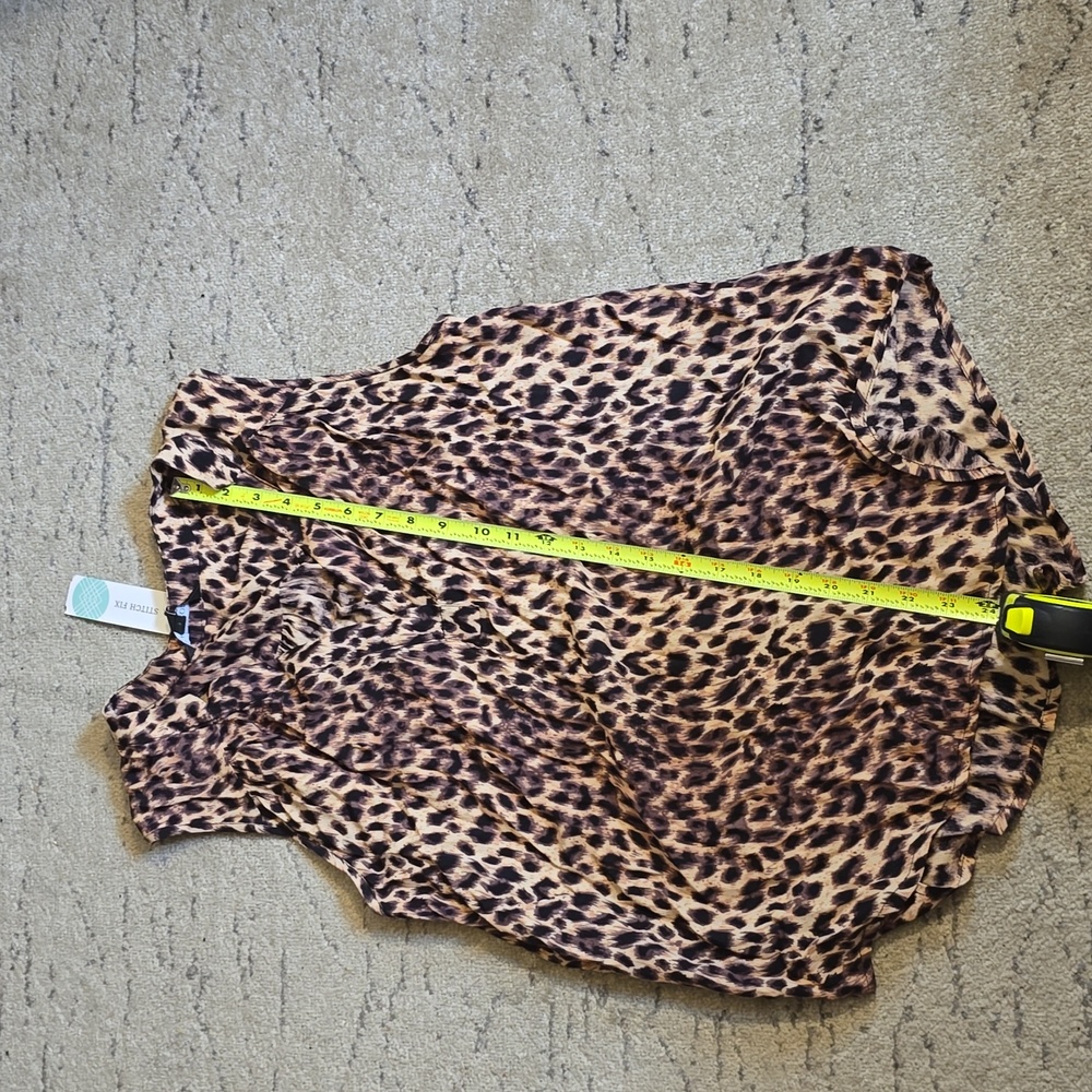 41 hawthorn blouse, size XL, animal print - Picture 9 of 12